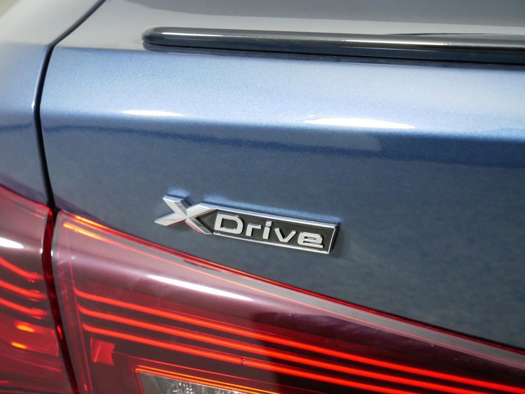 Thumbnail: 2025 BMW 4 Series - 23