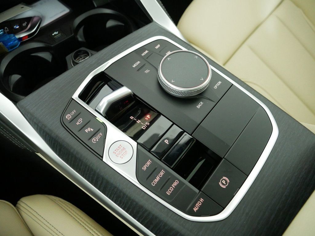 Thumbnail: 2025 BMW 4 Series - 14