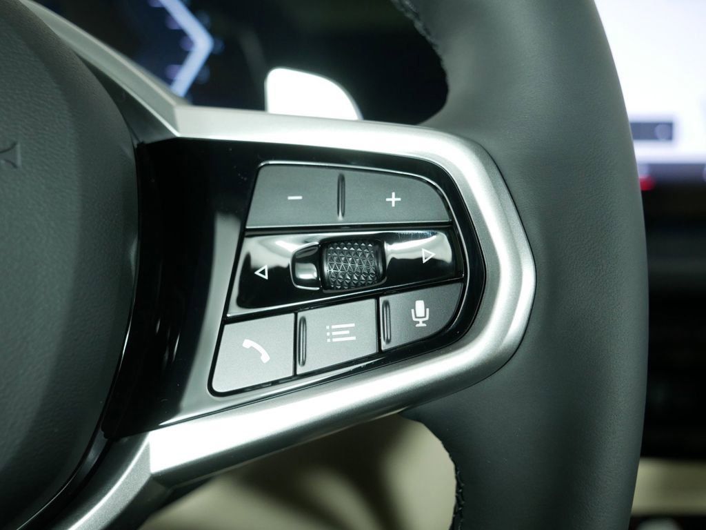 Thumbnail: 2025 BMW 4 Series - 37