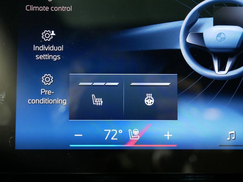 Thumbnail: 2025 BMW 4 Series - 13