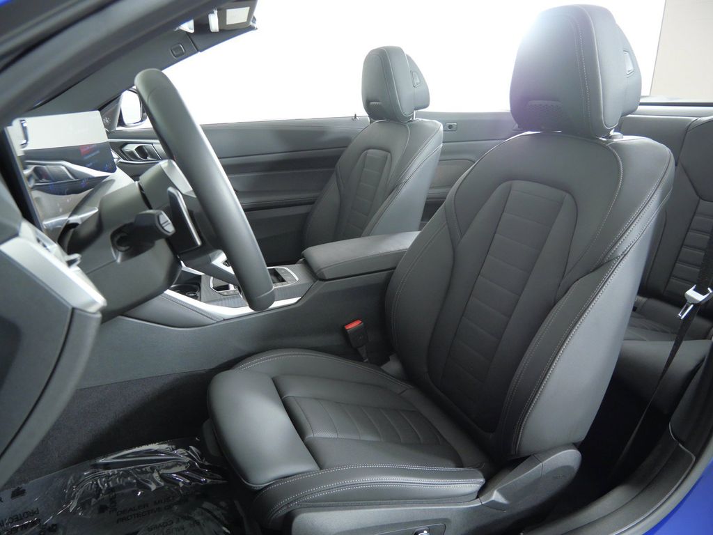 Thumbnail: 2025 BMW 4 Series - 34