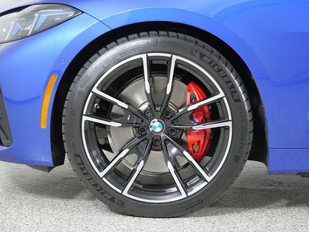 Thumbnail: 2025 BMW 4 Series - 8