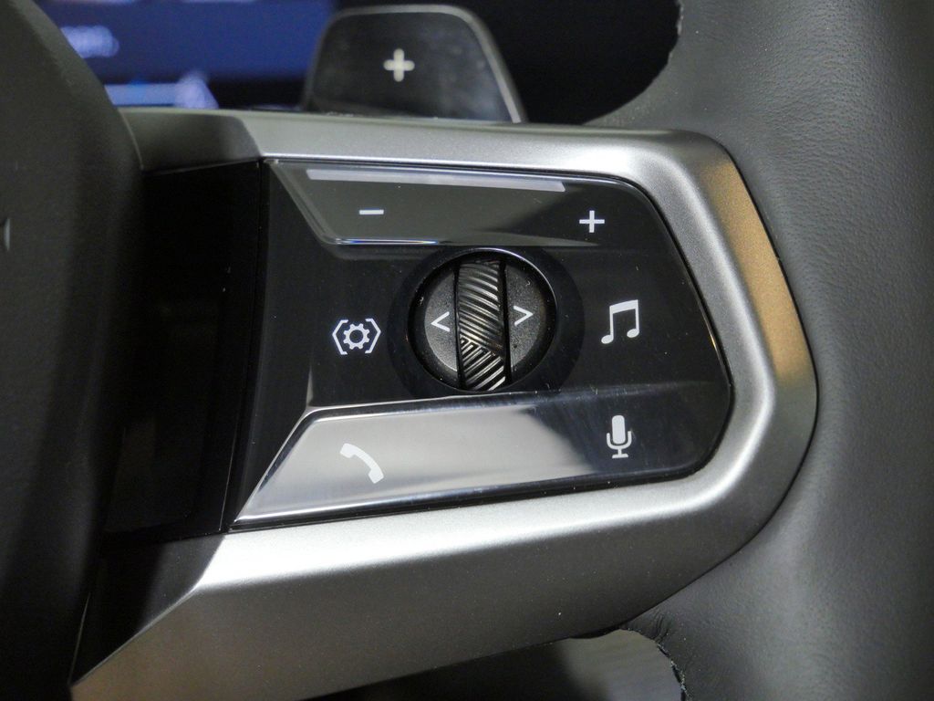 Thumbnail: 2026 BMW 5 Series - 44