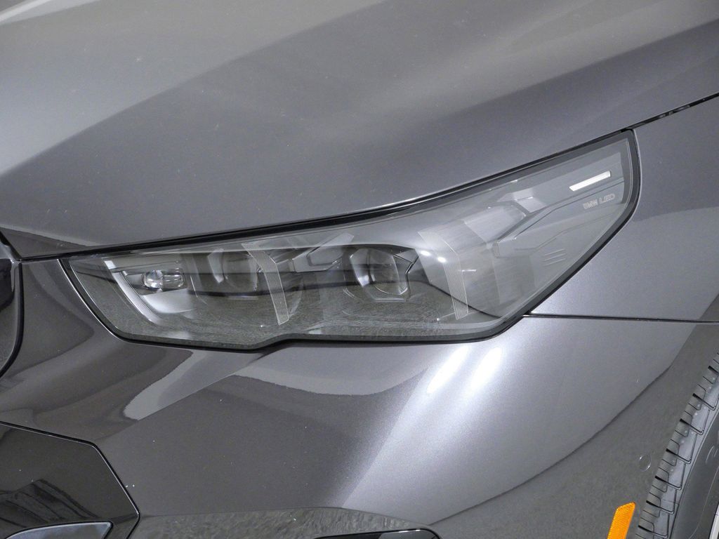 Thumbnail: 2026 BMW 5 Series - 17