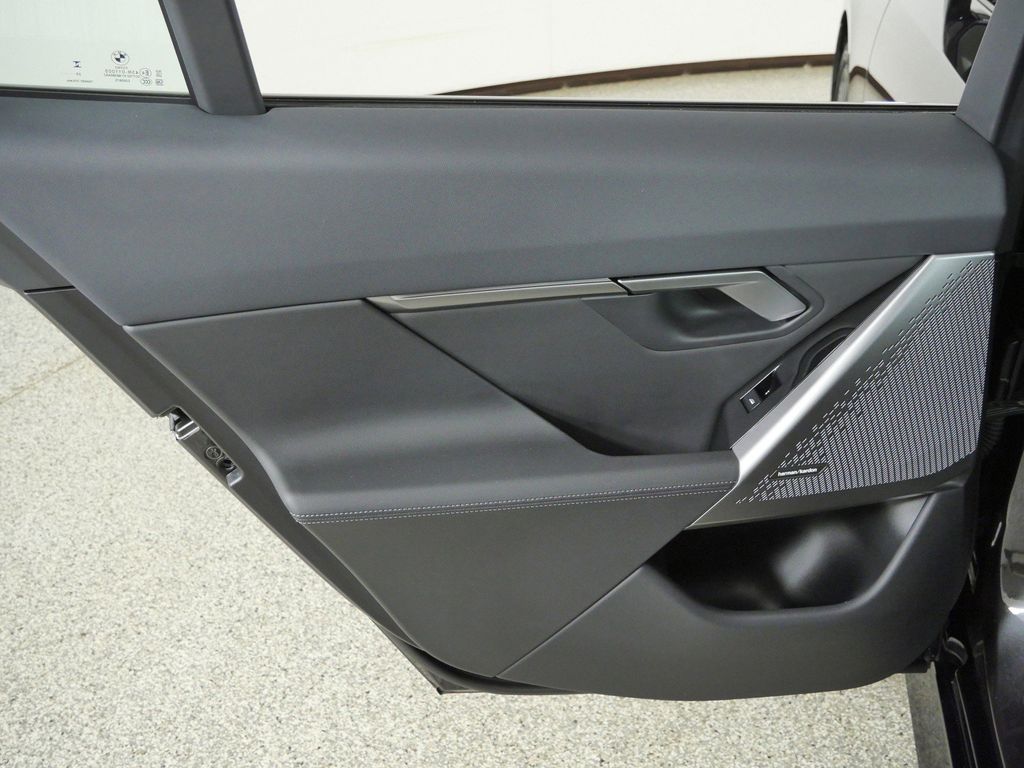 Thumbnail: 2026 BMW 5 Series - 35
