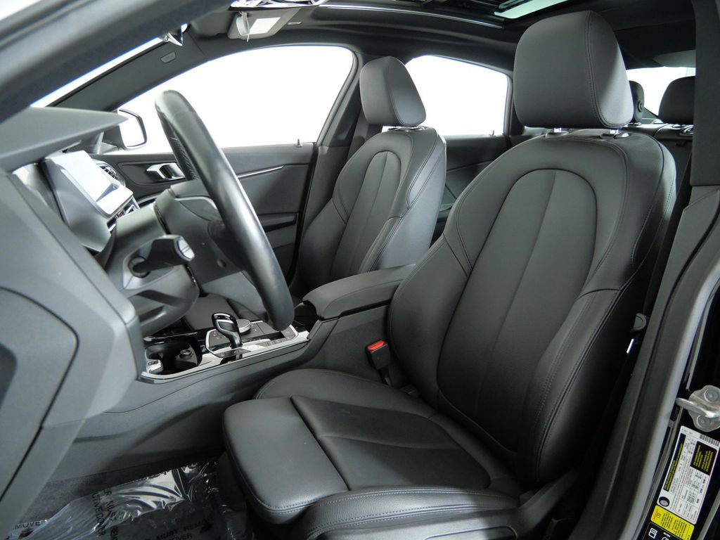 Thumbnail: 2024 BMW 2 Series - 39