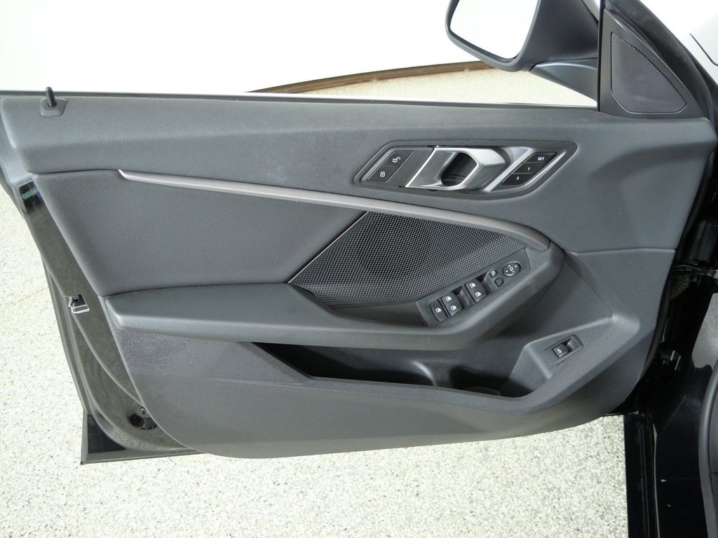 Thumbnail: 2024 BMW 2 Series - 37
