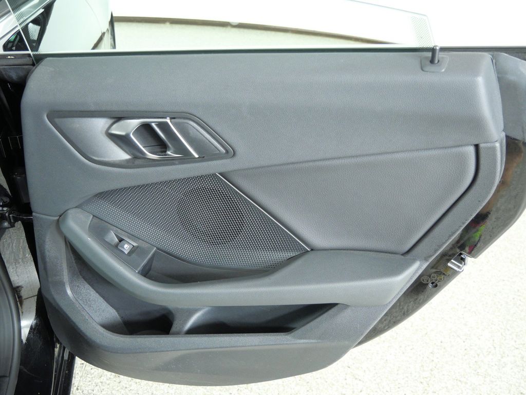 Thumbnail: 2024 BMW 2 Series - 32