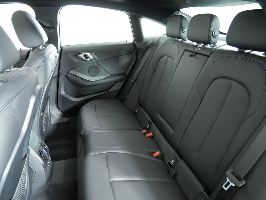 Thumbnail: 2024 BMW 2 Series - 36