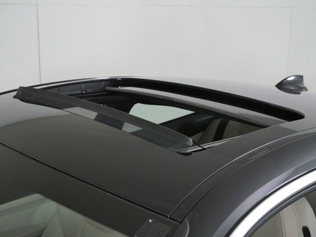 Thumbnail: 2021 BMW 4 Series - 27