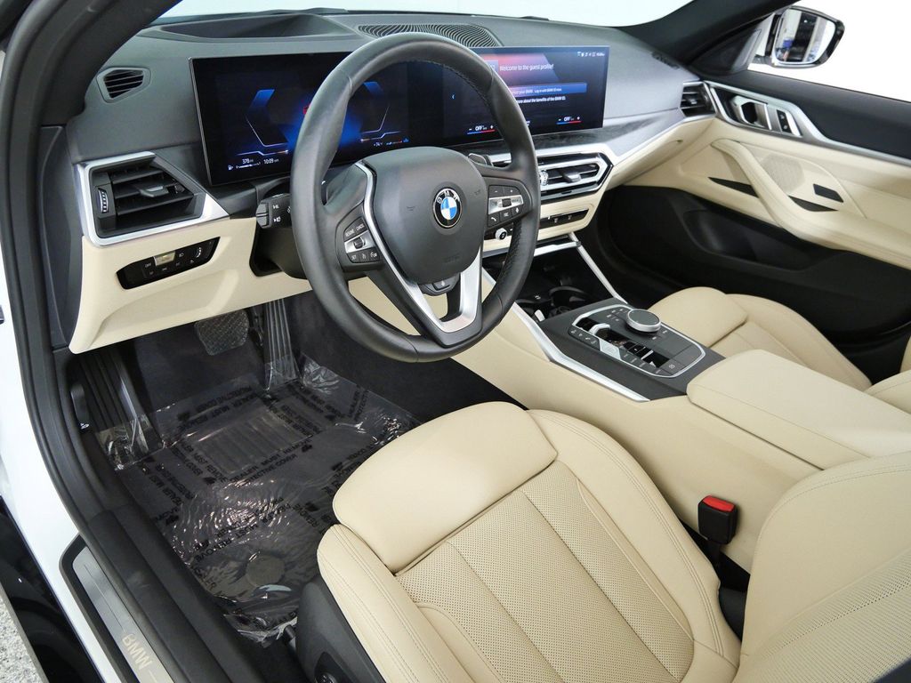 Thumbnail: 2024 BMW 4 Series - 10