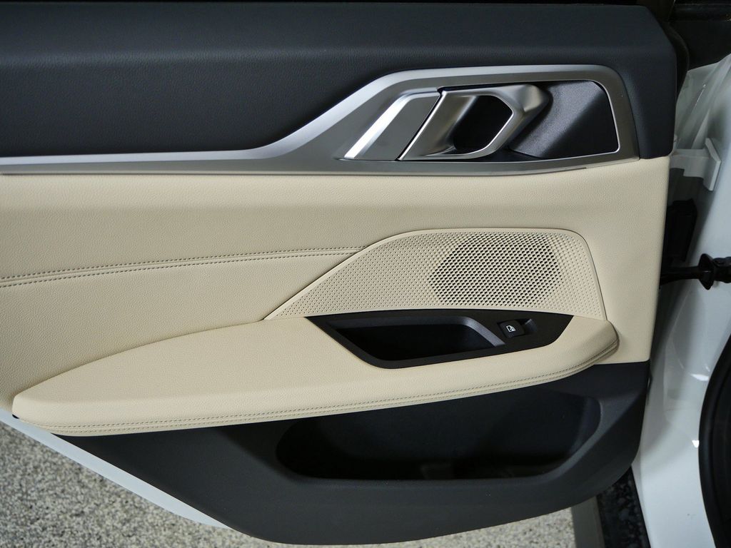 Thumbnail: 2024 BMW 4 Series - 36
