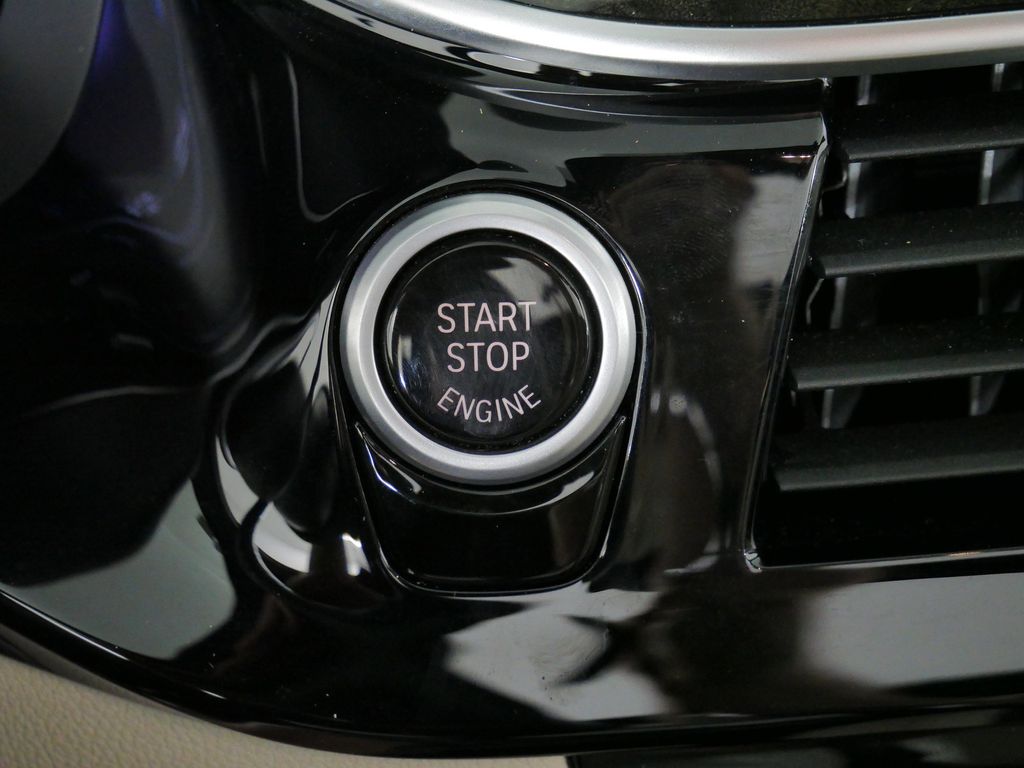 Thumbnail: 2023 BMW 5 Series - 52