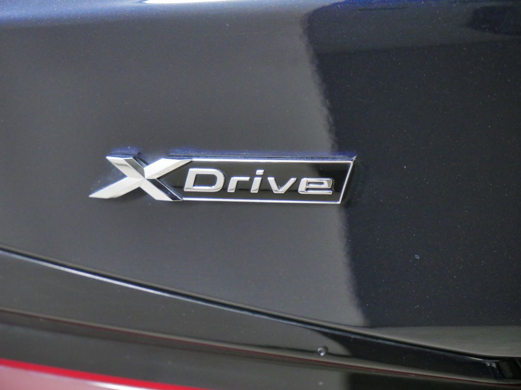 Thumbnail: 2023 BMW 5 Series - 24