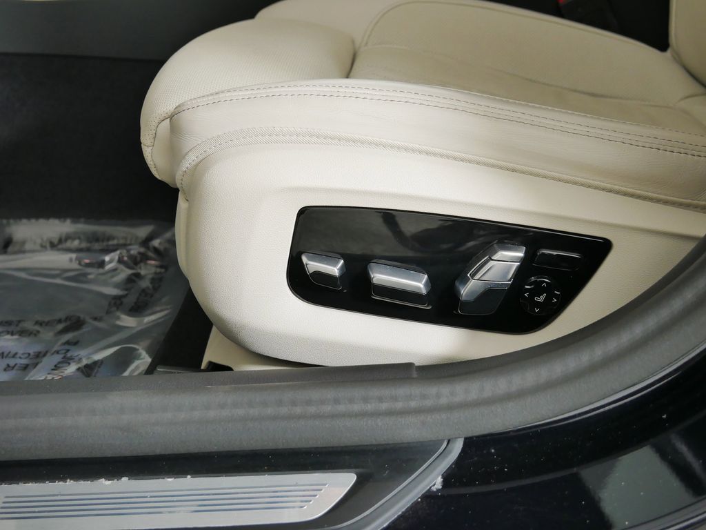 Thumbnail: 2023 BMW 5 Series - 44