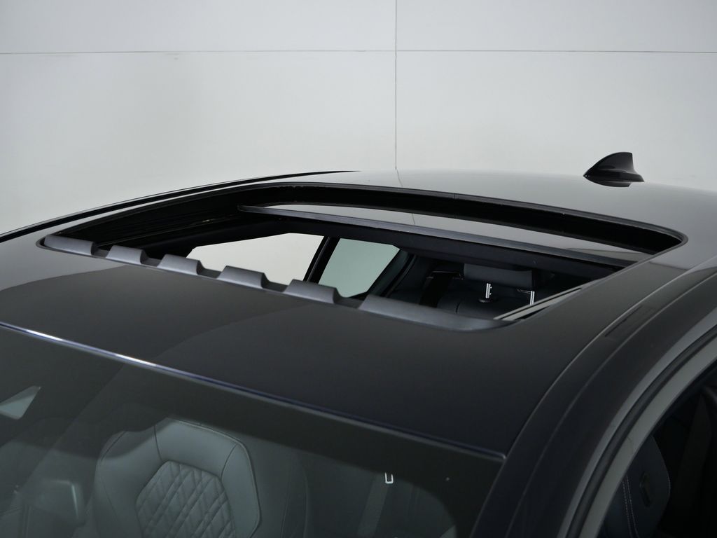 Thumbnail: 2023 BMW 5 Series - 25