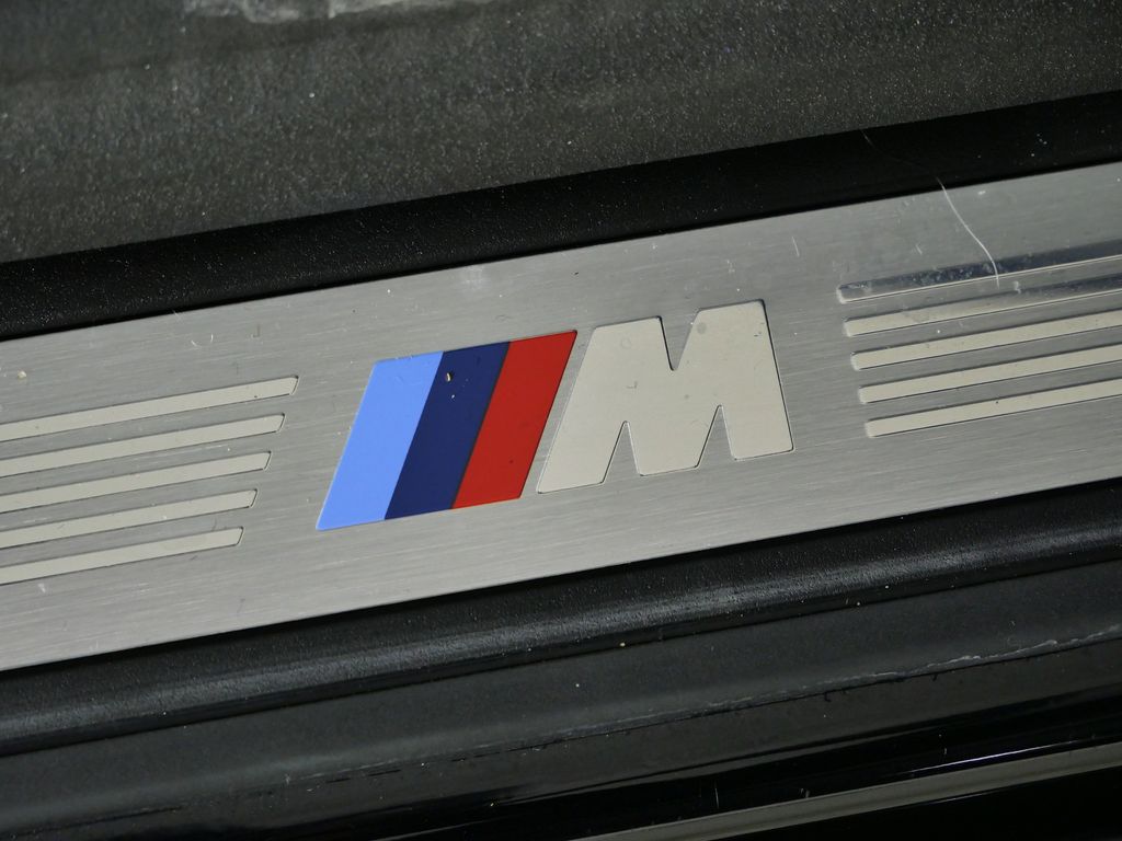 Thumbnail: 2023 BMW 5 Series - 28