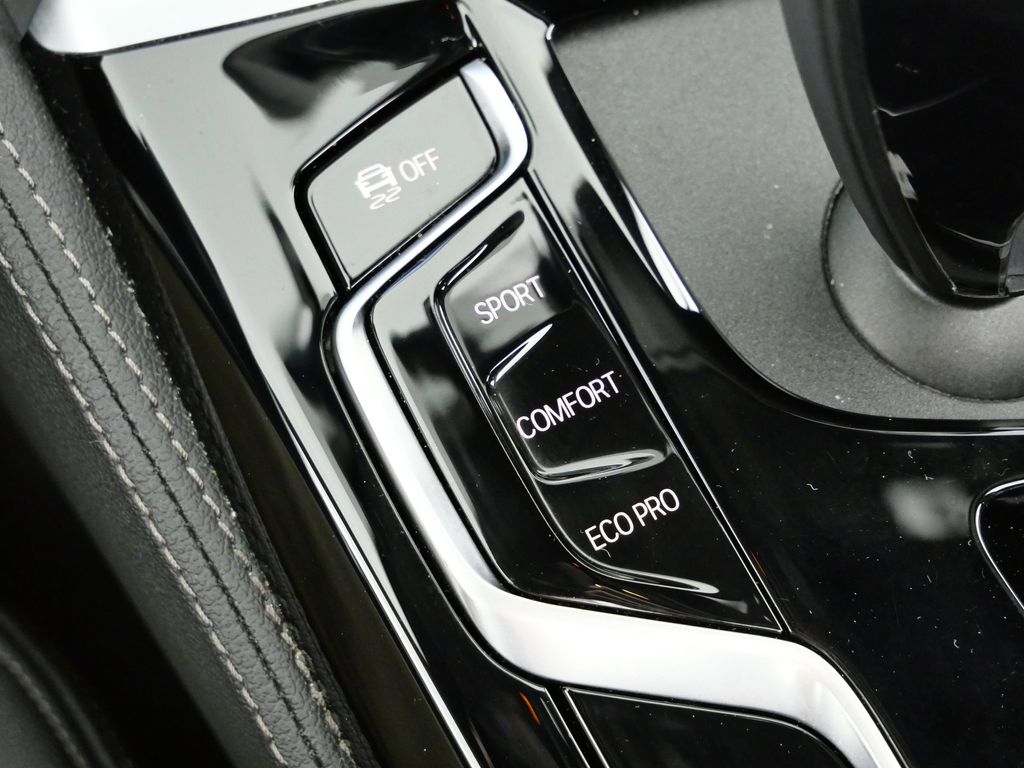 Thumbnail: 2023 BMW 5 Series - 47