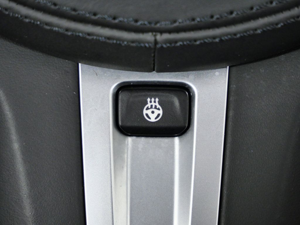 Thumbnail: 2021 BMW 5 Series - 45