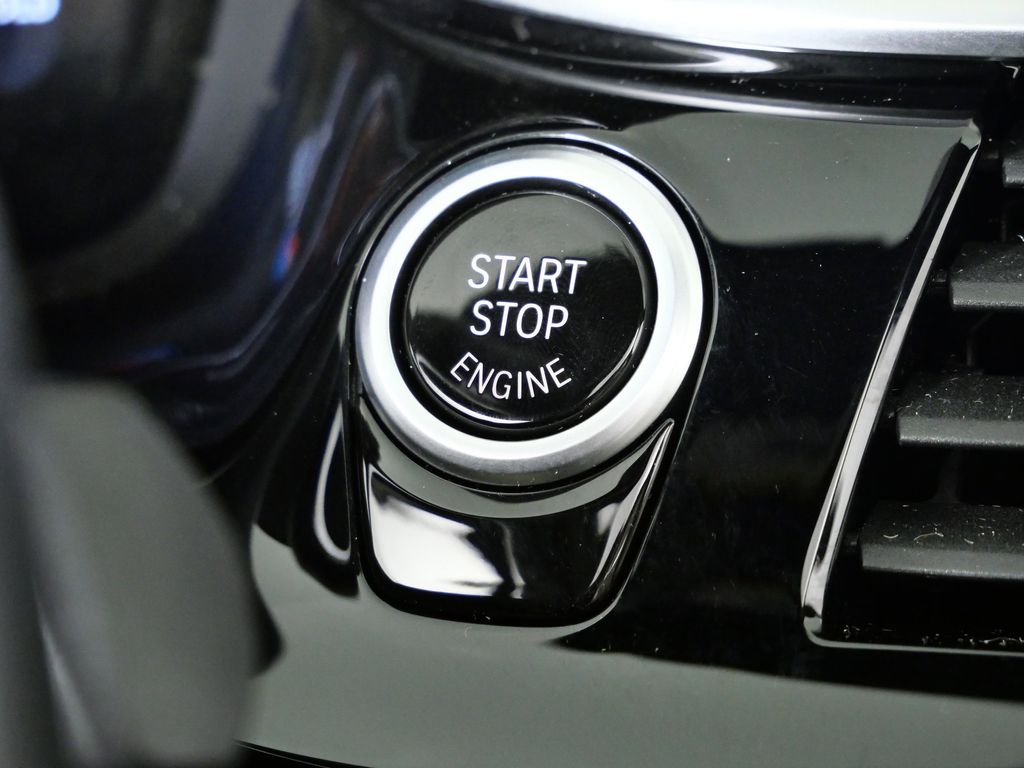 Thumbnail: 2021 BMW 5 Series - 48