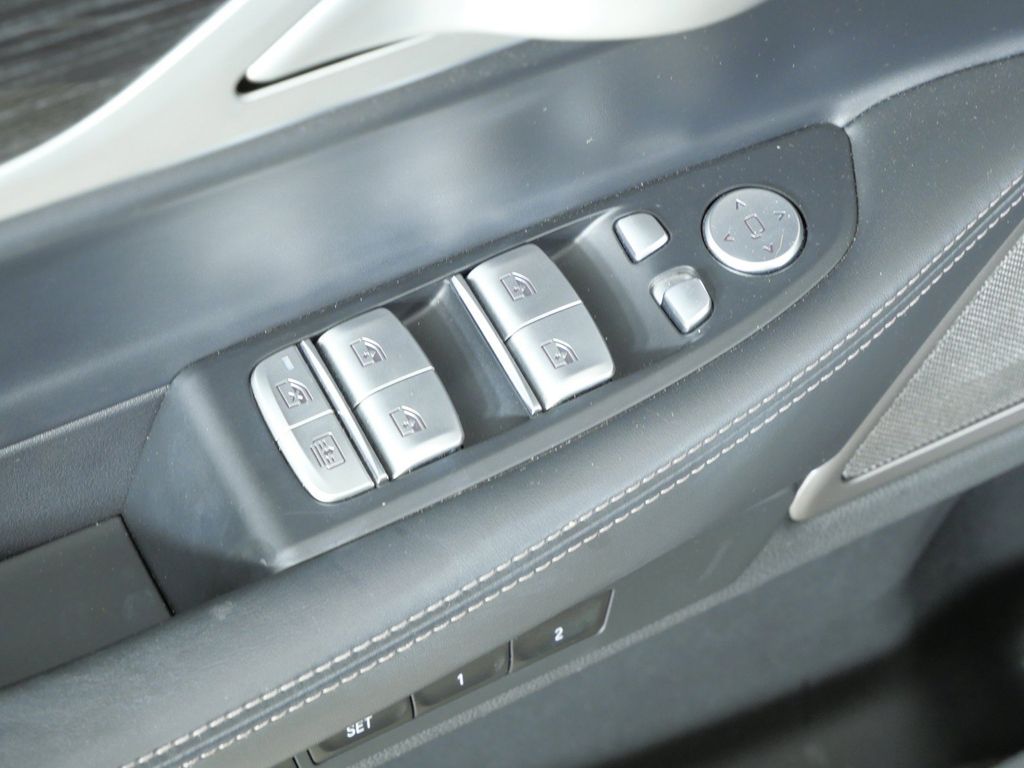 Thumbnail: 2021 BMW 7 Series - 31
