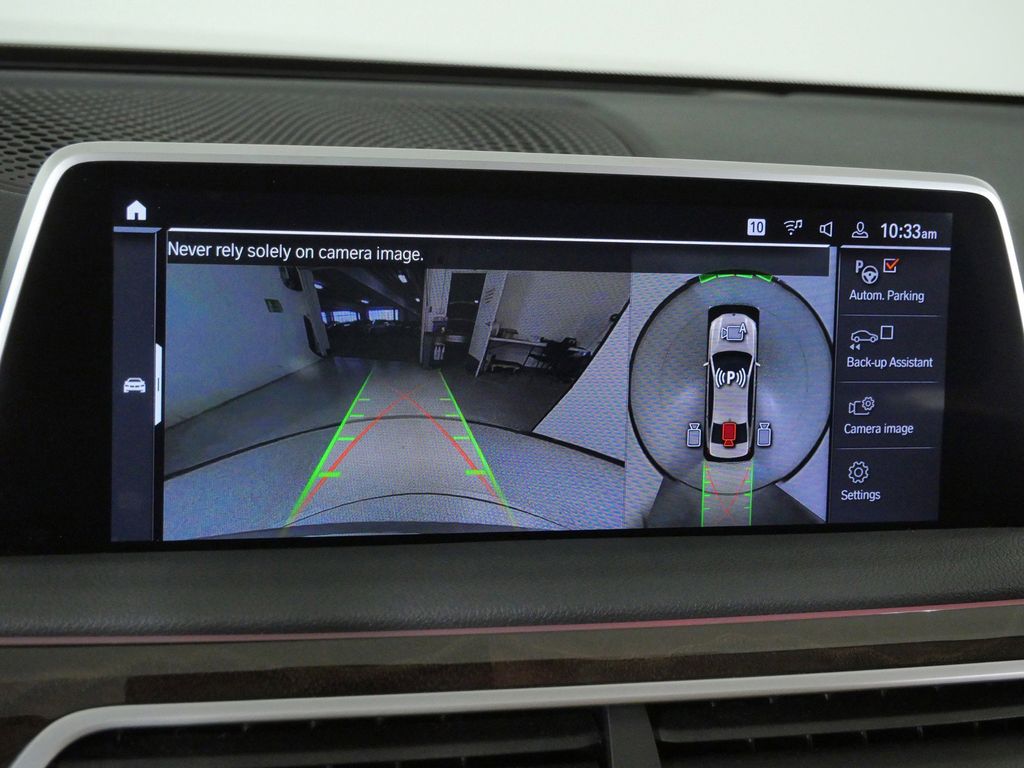 Thumbnail: 2022 BMW 7 Series - 52