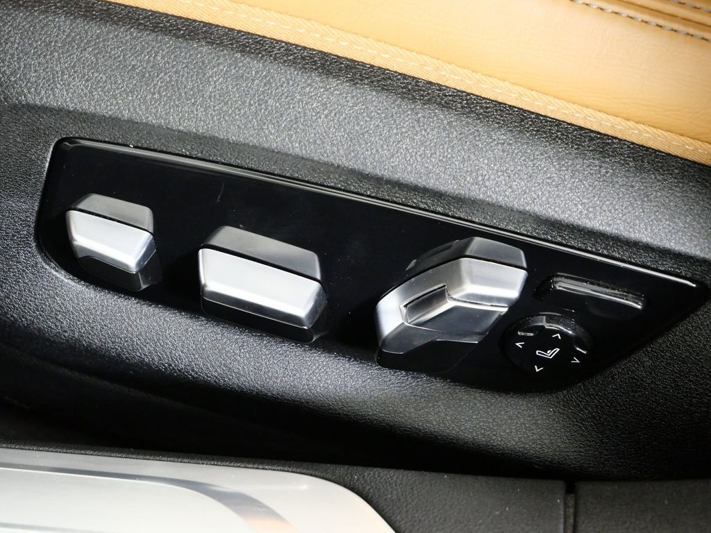 Thumbnail: 2022 BMW 7 Series - 40