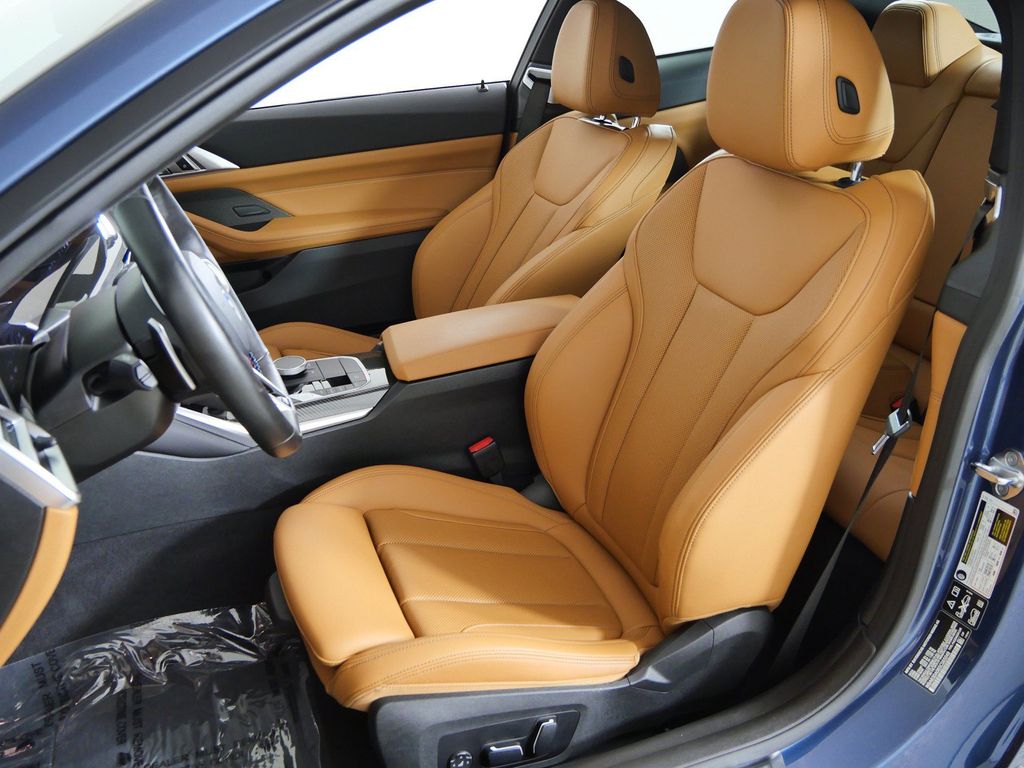 Thumbnail: 2025 BMW 4 Series - 35