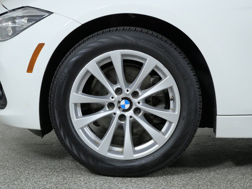 Thumbnail: 2018 BMW 3 Series - 8