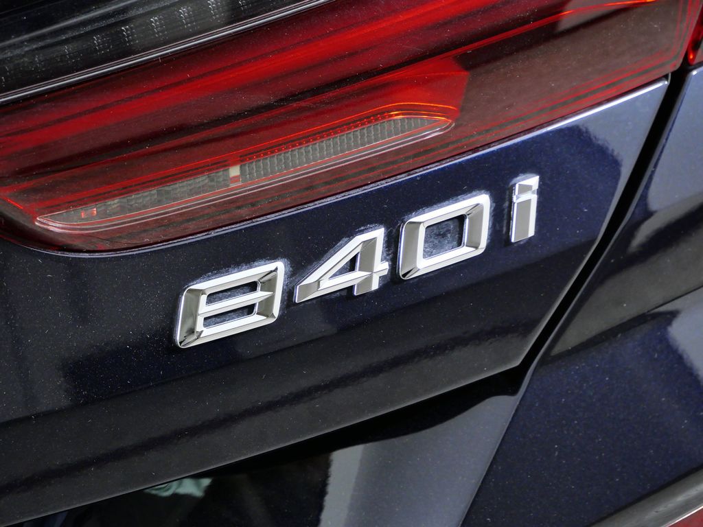 Thumbnail: 2024 BMW 8 Series - 23