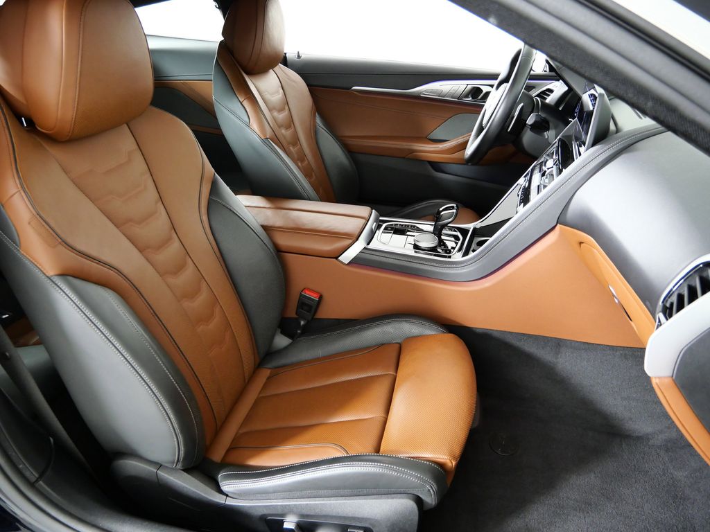 Thumbnail: 2024 BMW 8 Series - 9