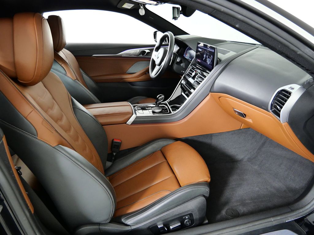 Thumbnail: 2024 BMW 8 Series - 8
