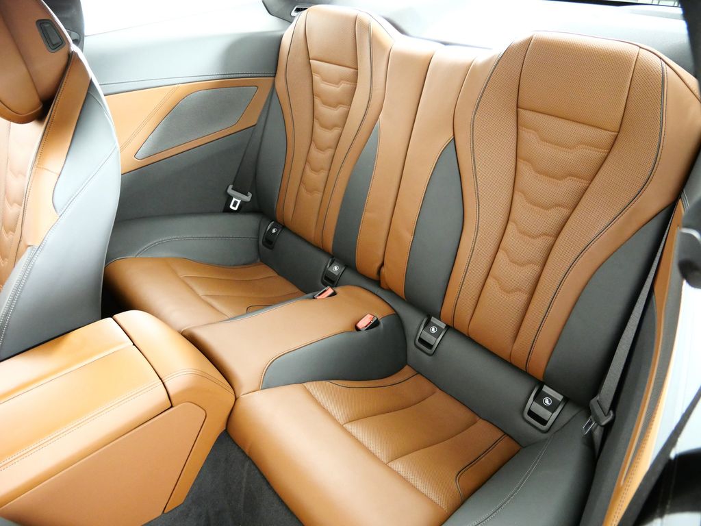 Thumbnail: 2024 BMW 8 Series - 34
