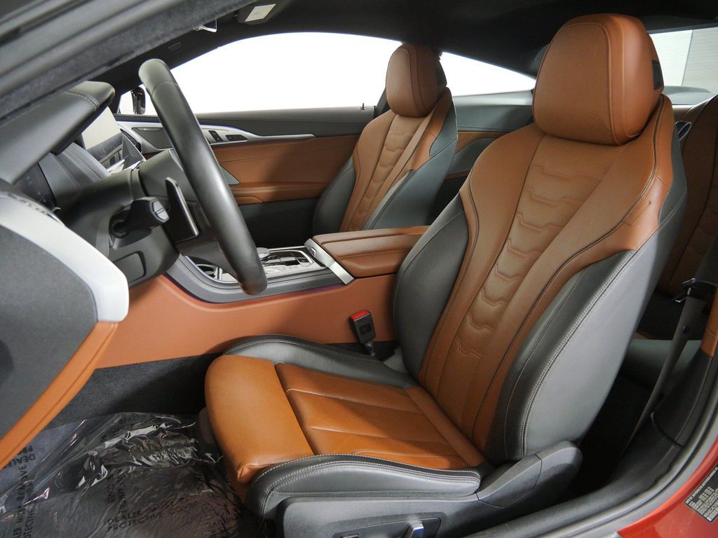 Thumbnail: 2019 BMW 8 Series - 34