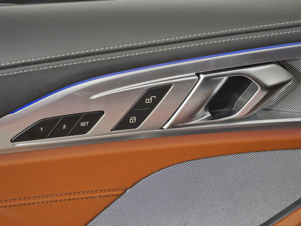 Thumbnail: 2019 BMW 8 Series - 36