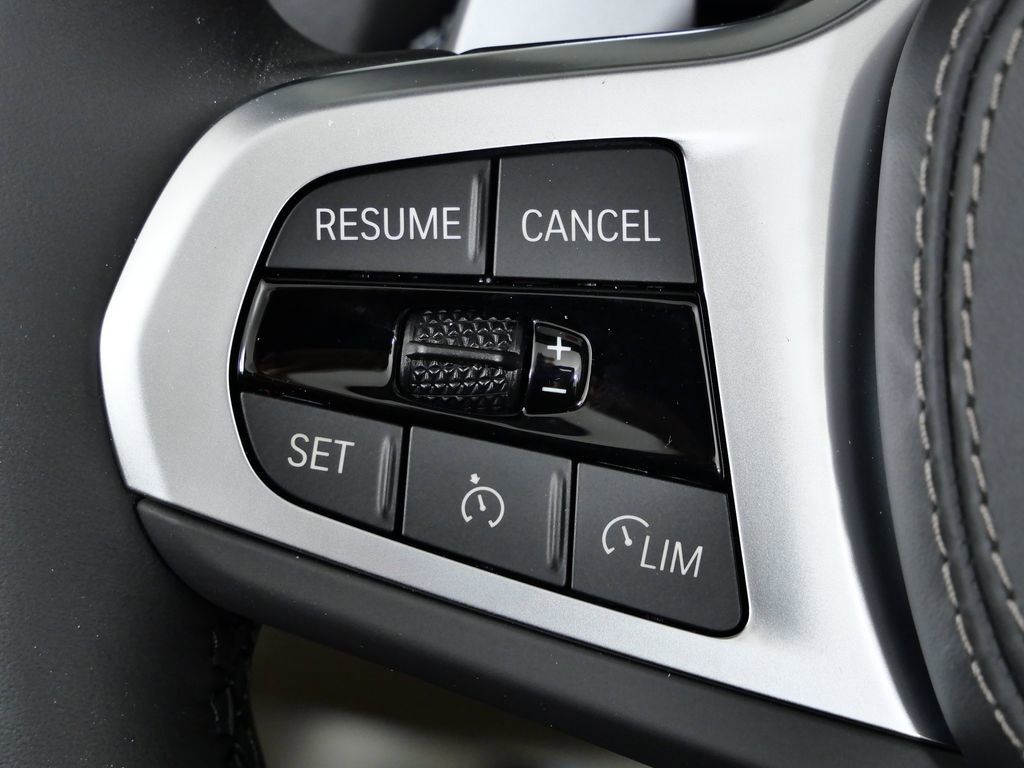 Thumbnail: 2026 BMW 8 Series - 44