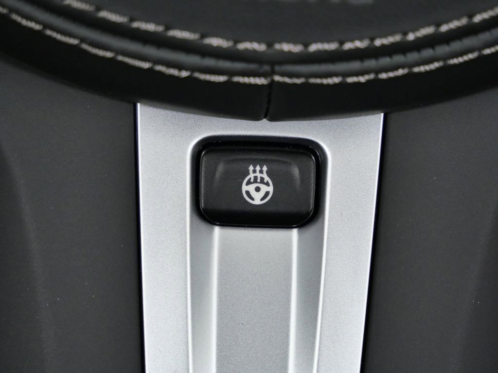 Thumbnail: 2026 BMW 8 Series - 46