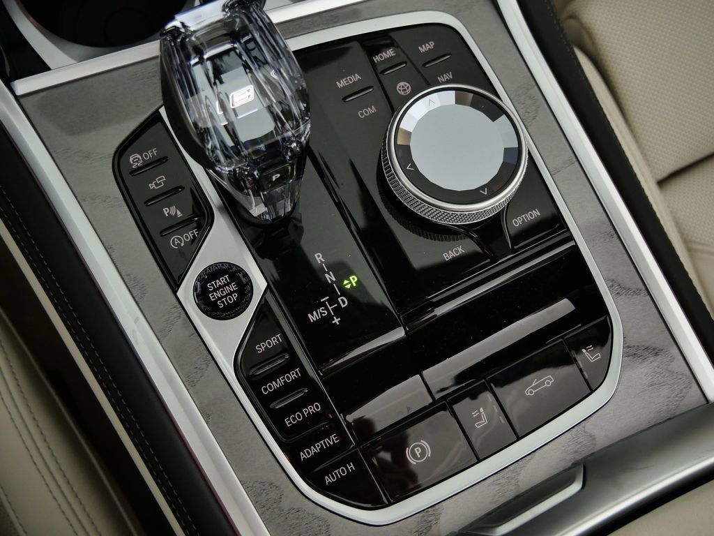 Thumbnail: 2026 BMW 8 Series - 50