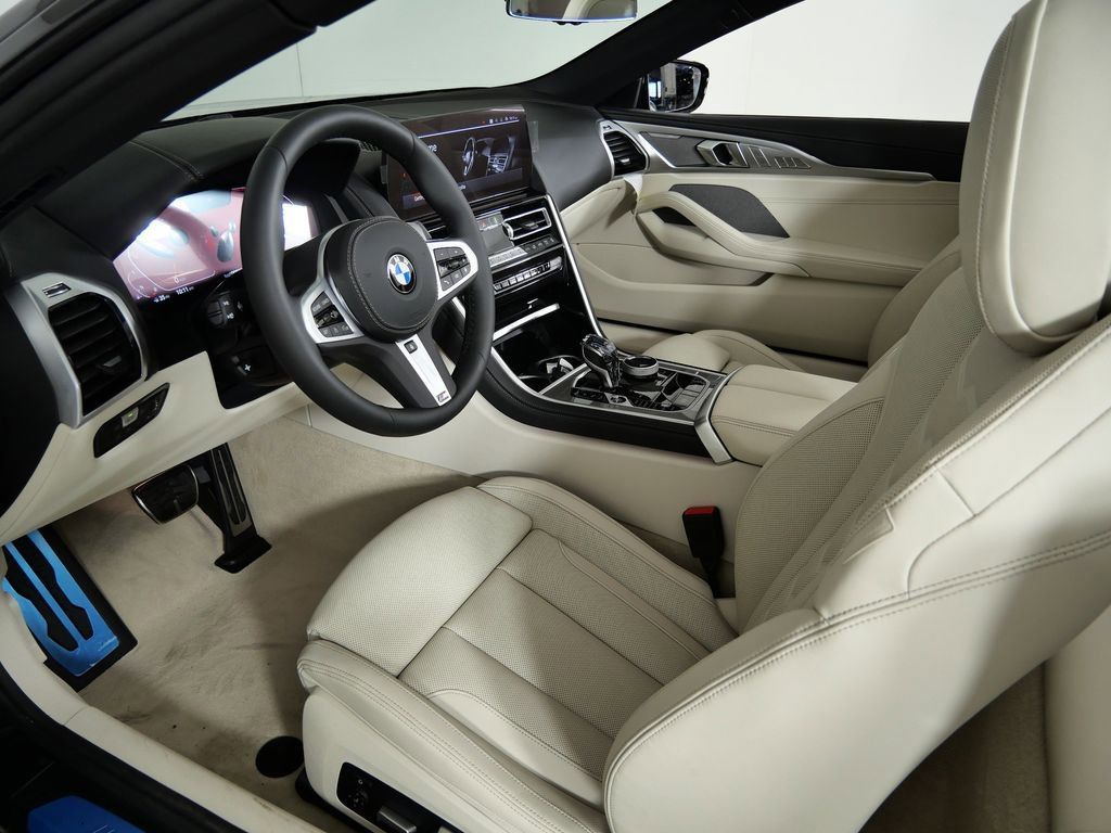 Thumbnail: 2026 BMW 8 Series - 36