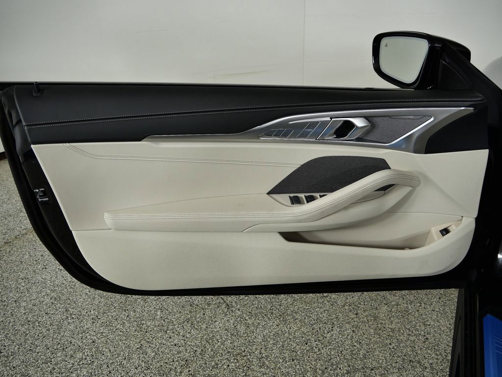 Thumbnail: 2026 BMW 8 Series - 34