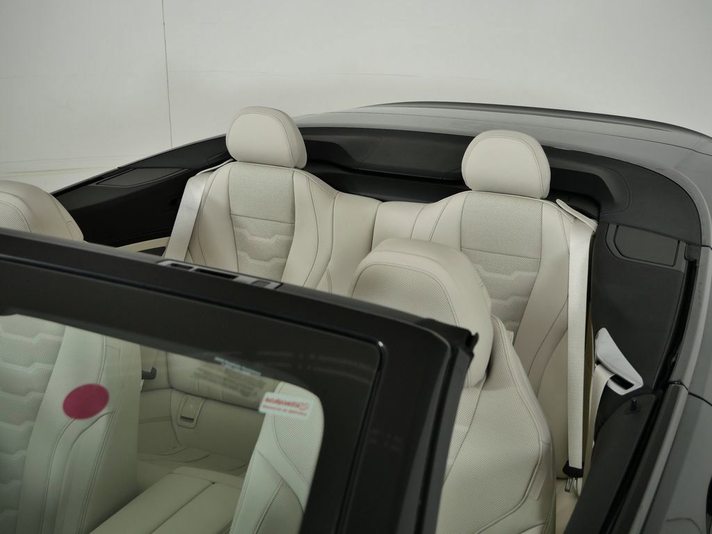 Thumbnail: 2026 BMW 8 Series - 28