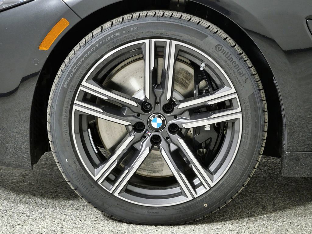 Thumbnail: 2026 BMW 8 Series - 7