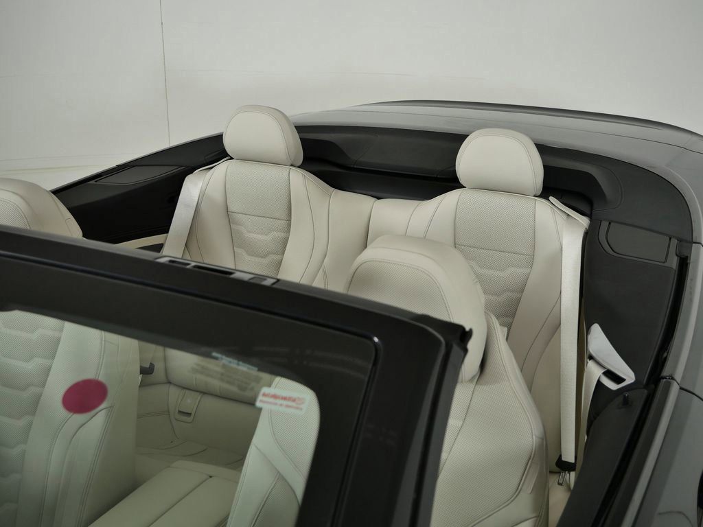 Thumbnail: 2026 BMW 8 Series - 25