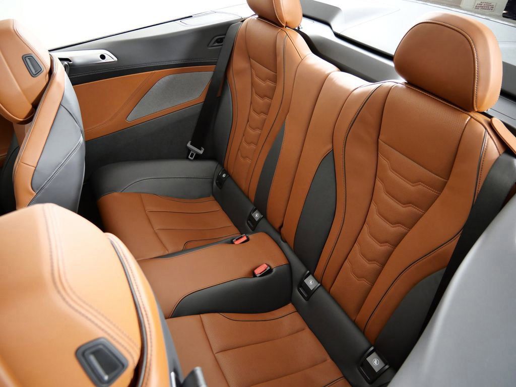 Thumbnail: 2026 BMW 8 Series - 34