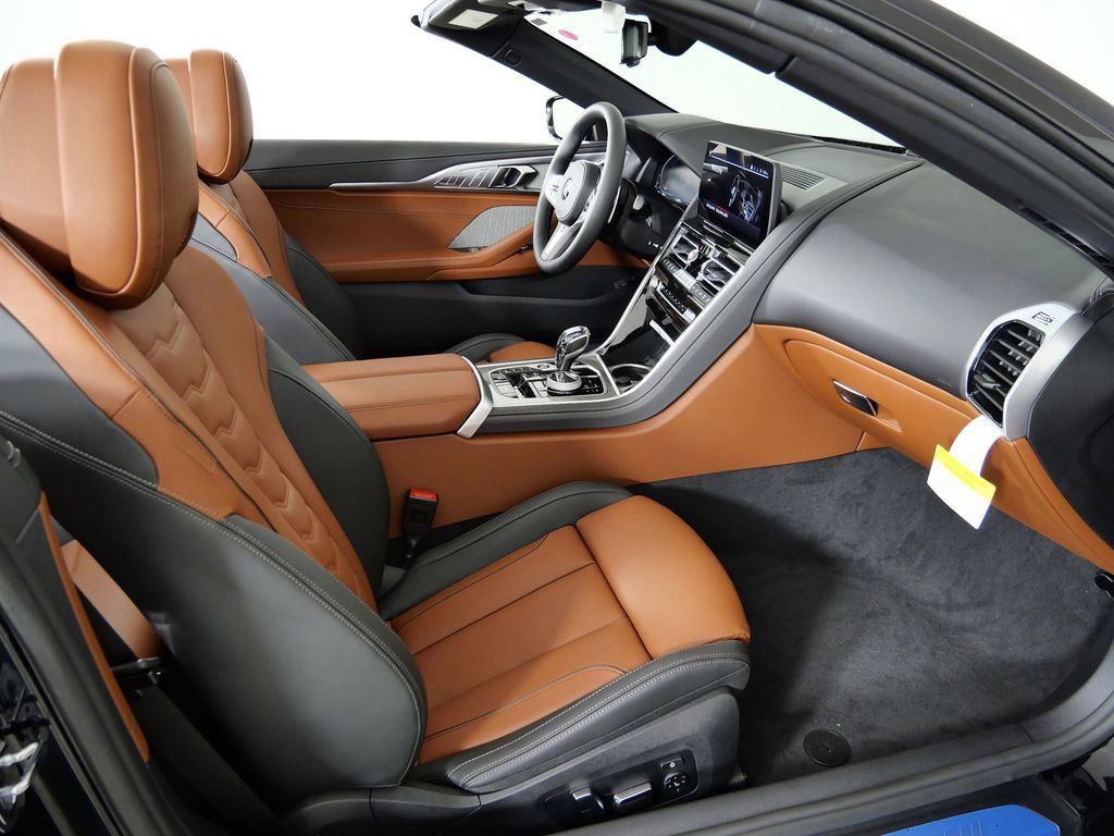 Thumbnail: 2026 BMW 8 Series - 8