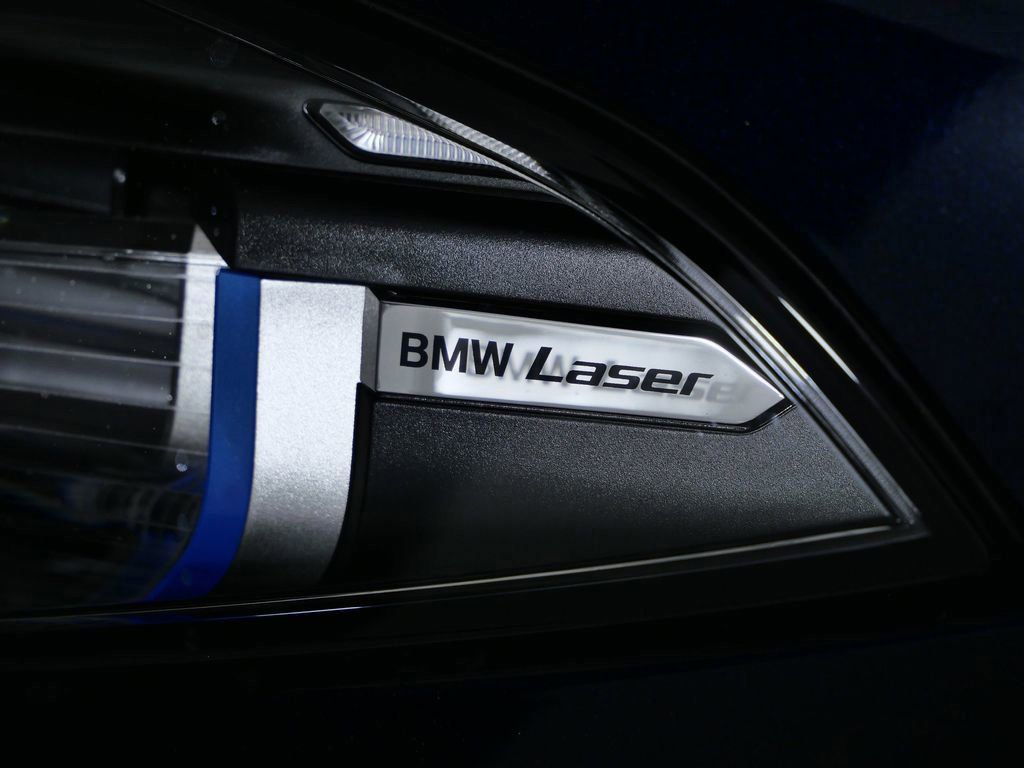 Thumbnail: 2026 BMW 8 Series - 16