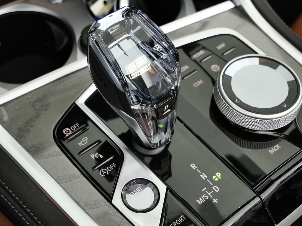 Thumbnail: 2026 BMW 8 Series - 12