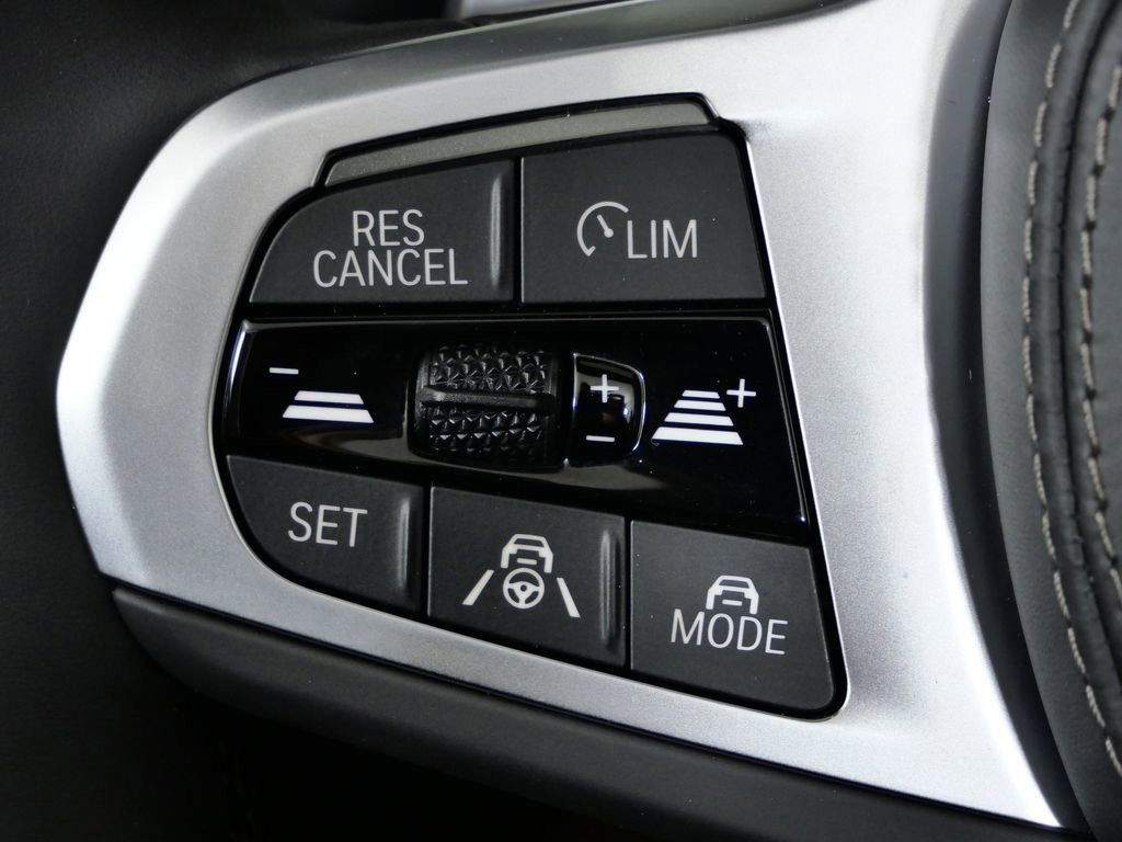 Thumbnail: 2026 BMW 8 Series - 41