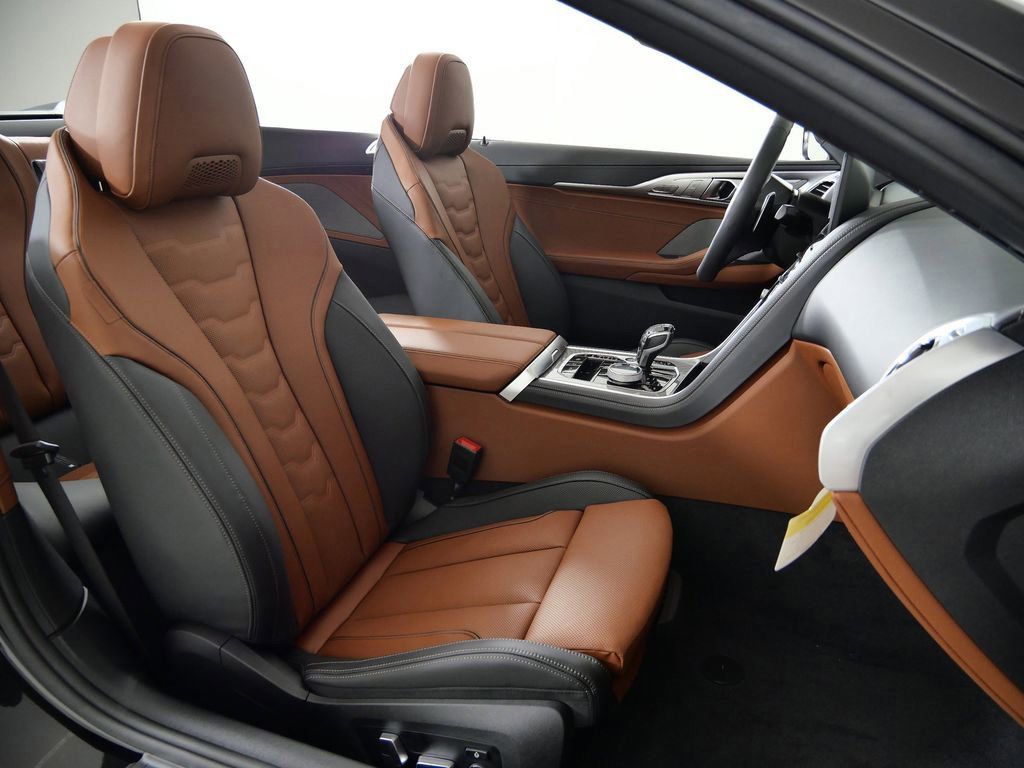 Thumbnail: 2026 BMW 8 Series - 9