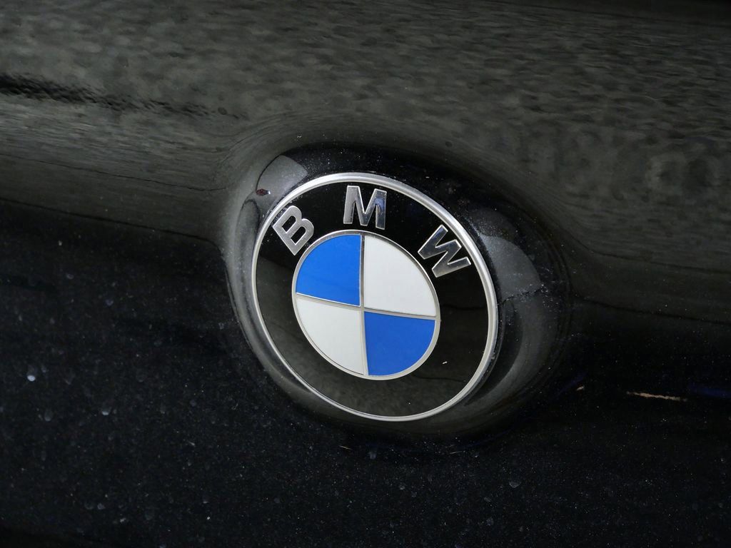 Thumbnail: 2026 BMW 8 Series - 22